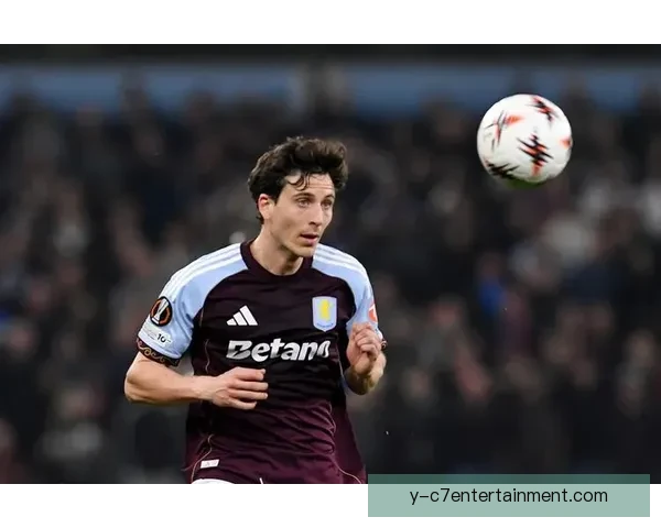 以保托雷斯加盟维拉后迅速坐稳防线核心引领后防蜕变成为球队稳定基石 以保托雷斯加盟维拉后迅速坐稳防线核心引领后防蜕变成为球队稳定基石